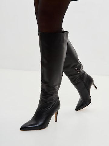 CESARE GASPARI Stiefel in Schwarz
