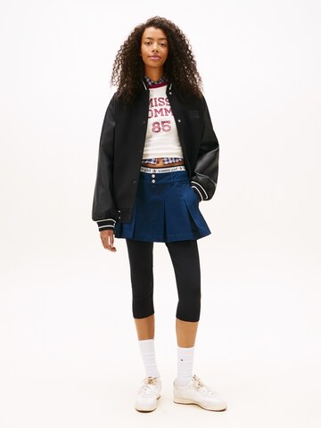 Tommy Jeans Φθινοπωρινό και ανοιξιάτικο μπουφάν σε μαύρο