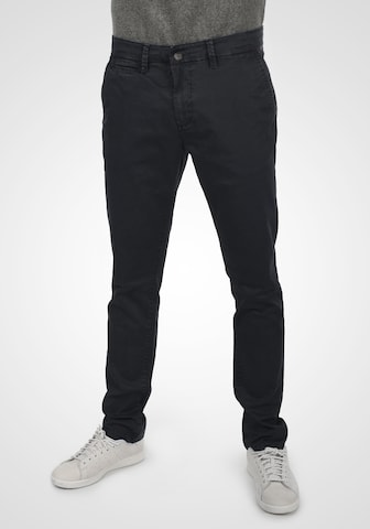 INDICODE JEANS Regular Chino Pants in Black: front