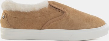 Minnetonka Slip On 'Wilder' i brun