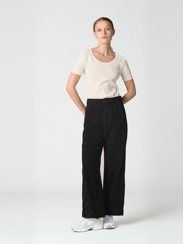 Klitmøller Collective Regular Trousers ' Lydia ' in Black: front