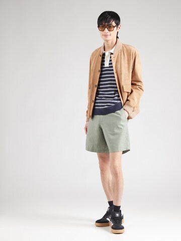 GAP Loosefit Chinohousut värissä vihreä