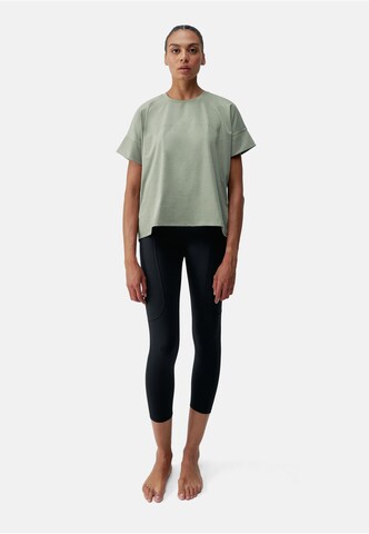 Born Living Yoga Funktionsshirt 'Mayumi' in Grün