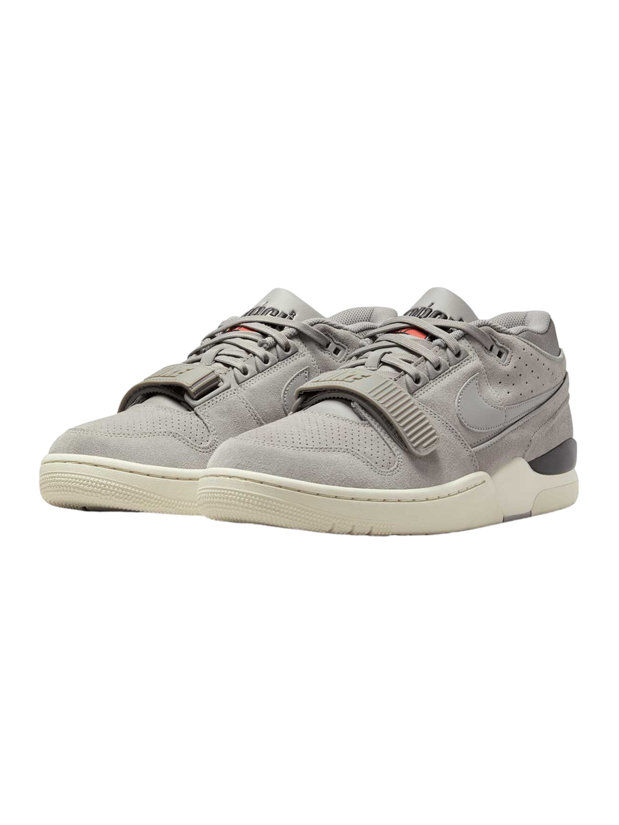 Nike Sportswear Sneaker in Grau