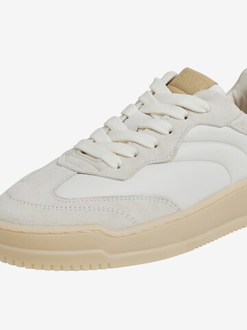 NEWD.Tamaris Sneaker in Beige