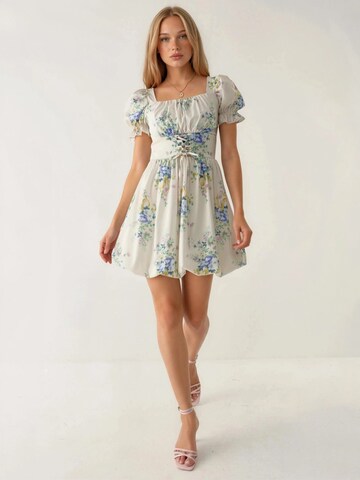 Busem Dress in White