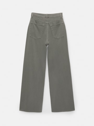 Pull&Bear Широки крачоли Панталон в сиво