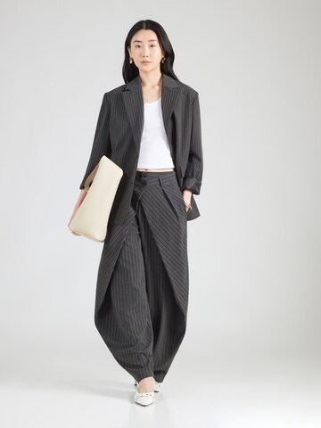 Haut 'Jarina' ABOUT YOU en noir