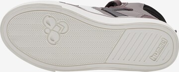 Hummel Sneaker in Braun