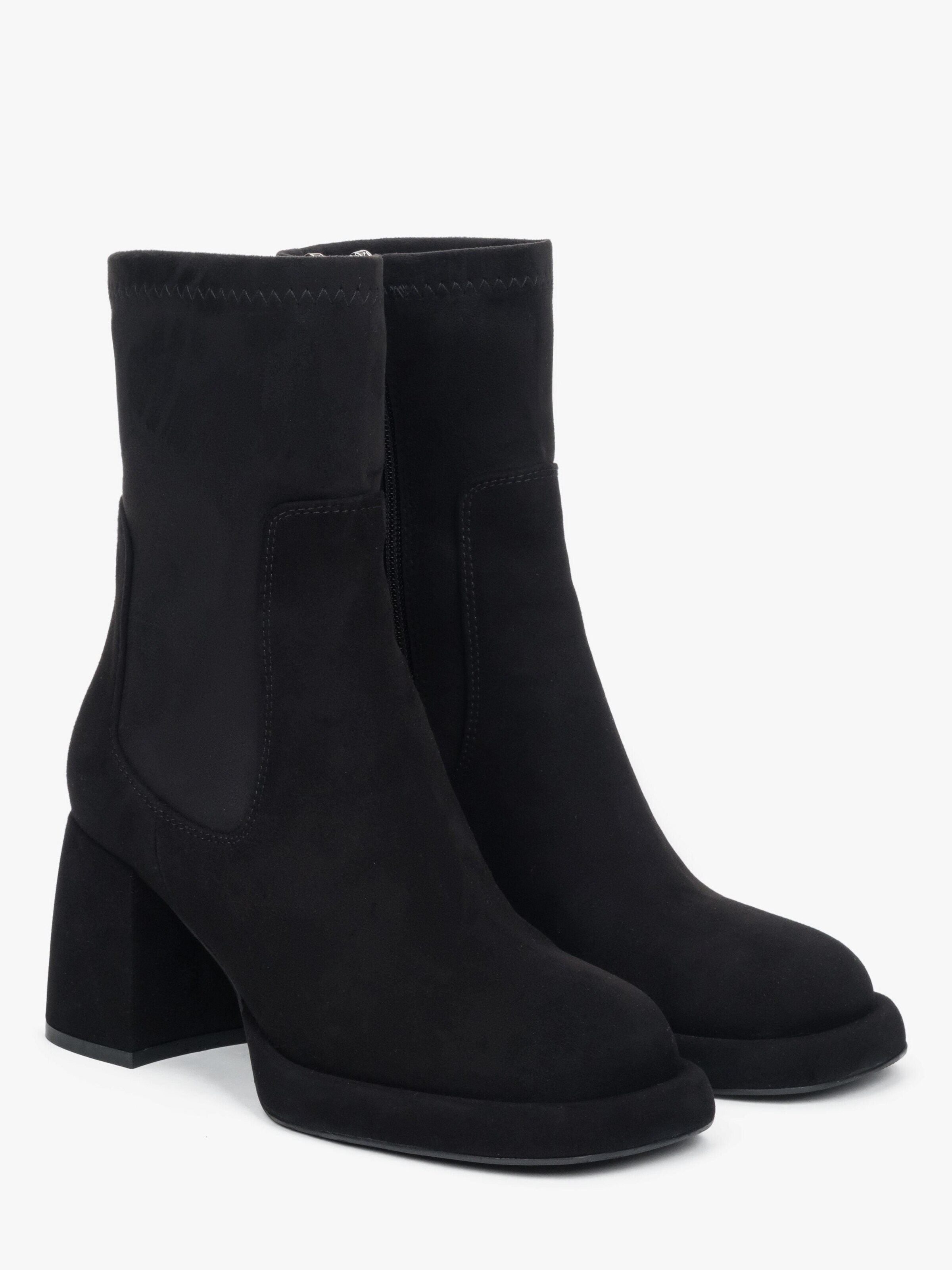 Ankle boots '53-731' di Estro in nero