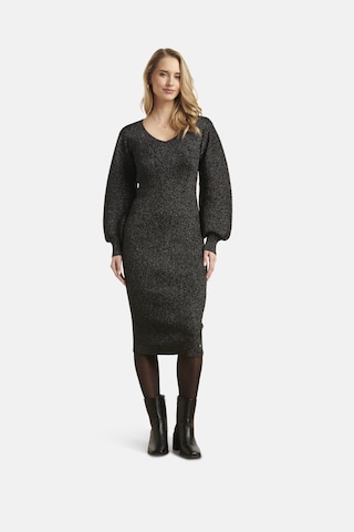 Smashed Lemon Knitted dress in Black: front