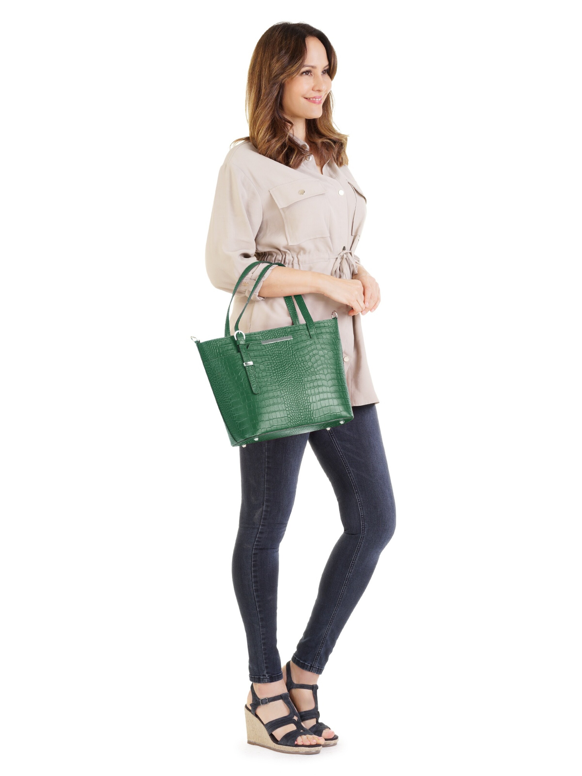 Cluty Handbag in Green