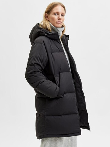 Manteau d’hiver 'Mina' SELECTED en noir
