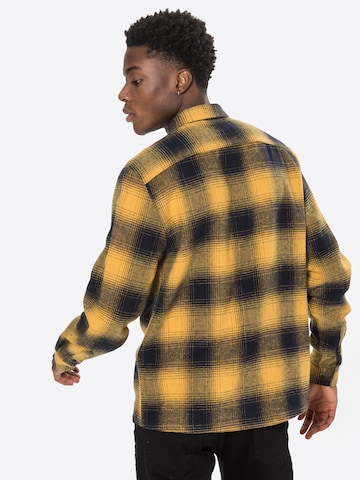 geltona River Island Standartinis modelis Marškiniai 'Buffalo'