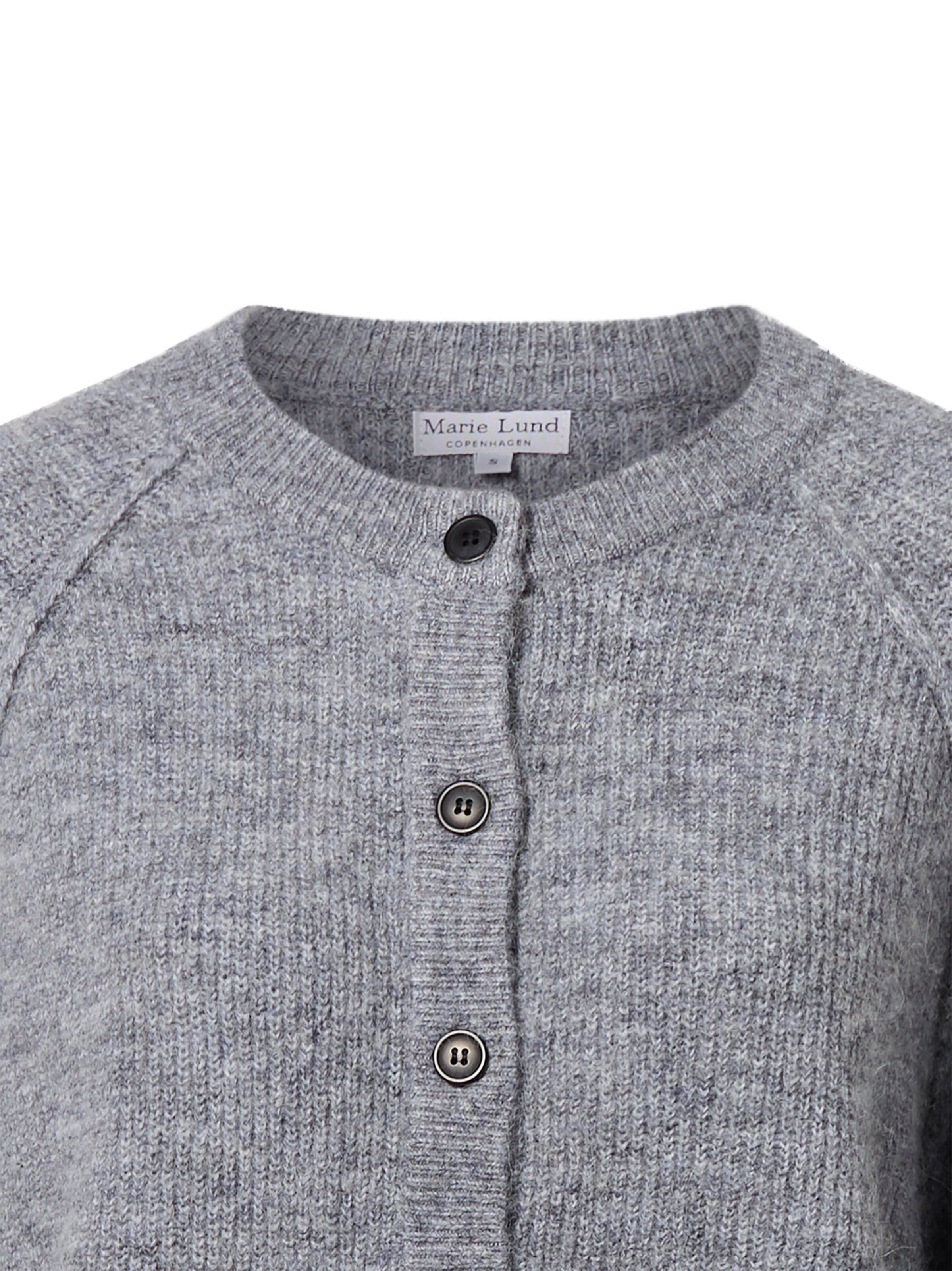 Cardigan Marie Lund en gris