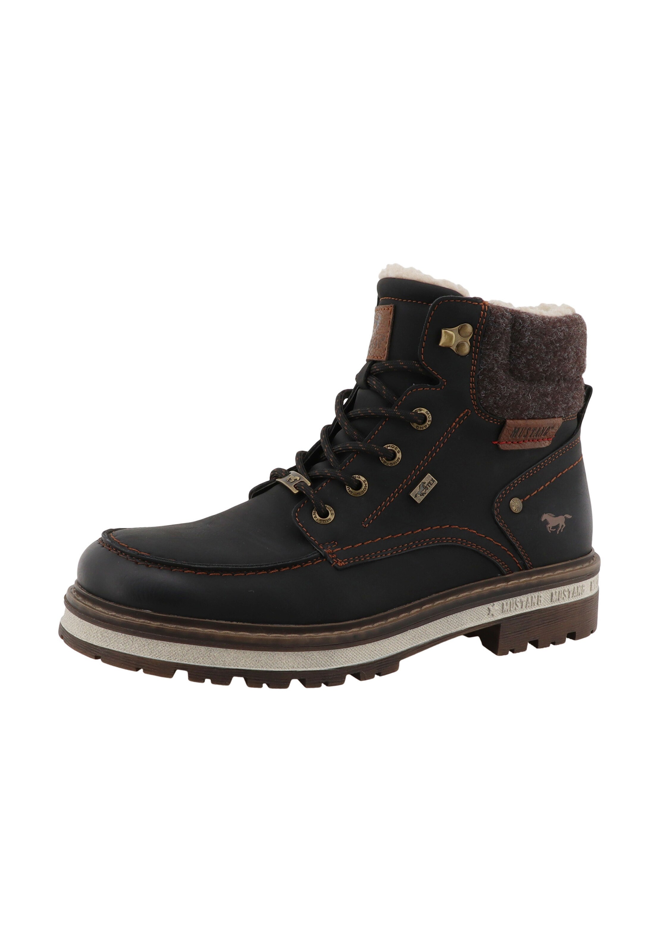 MUSTANG Snow Boots in Black: front