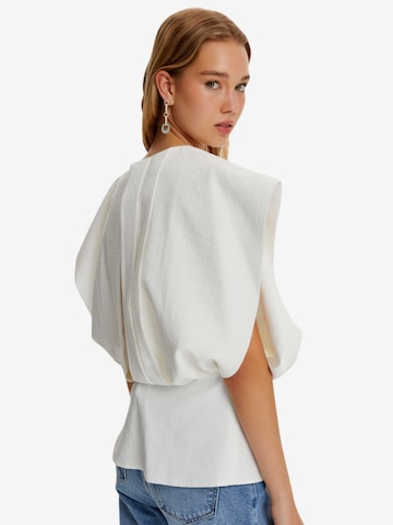 Camicia da donna di NOCTURNE in bianco
