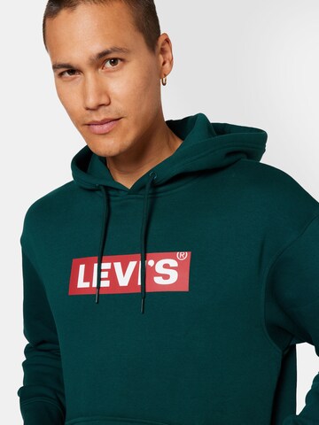 LEVI'S ® - Regular Fit Sweatshirt 'Relaxed Graphic Hoodie' em verde