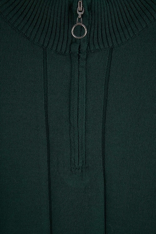 Trendyol Pullover in Grün