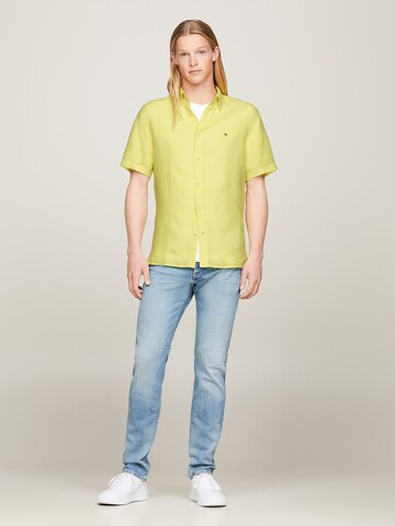 Coupe regular Chemise TOMMY HILFIGER en jaune