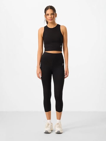 Completo per l'allenamento di Tommy Life in nero