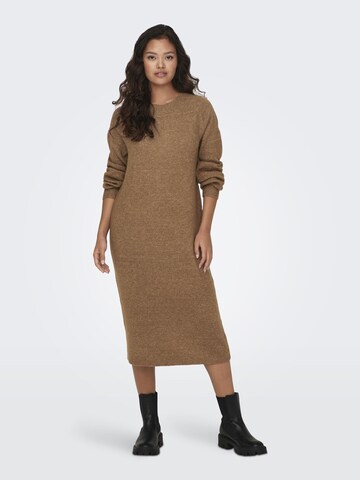JDY Stickad klänning 'Rue' i brun: framsida
