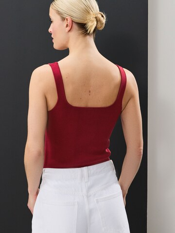 Next Top in Red