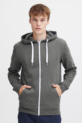 !Solid Zip-Up Hoodie 'Olli' in Grey: front