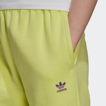 ADIDAS ORIGINALS Ozke Hlače | rumena barva