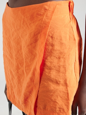 VERO MODA Normální Kalhoty 'QUEENY' – oranžová