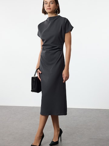 Trendyol Ruha - szürke: elől