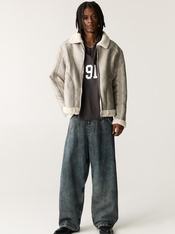 Pull&Bear Zimní bunda – šedá