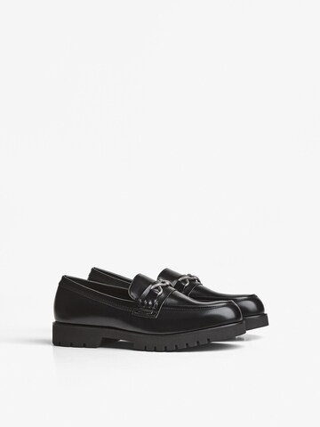 Bershka Slipper in Schwarz