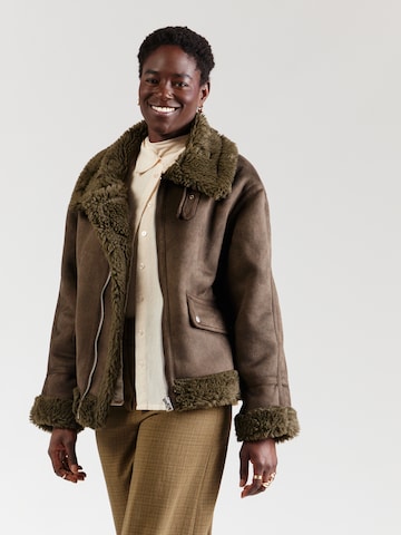 TOPSHOP Vinterjacka 'TILDA' i grön: framsida