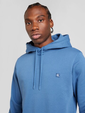 Calvin Klein Jeans Sweatshirt in Blau