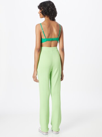 regular Pantaloni di Monki in verde