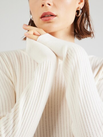 SOAKED IN LUXURY Sweater 'Spina' in White