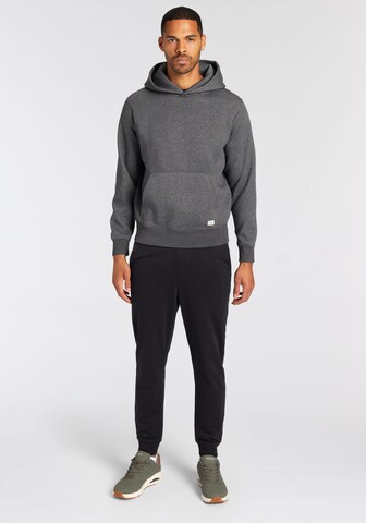 SKECHERS Sweatshirt in Grey: front