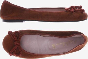 PRETTY BALLERINAS Flats & Loafers in 36 in Brown: front