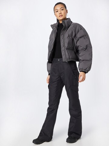 Volcom - regular Pantalón de montaña 'BRIDGER' en negro