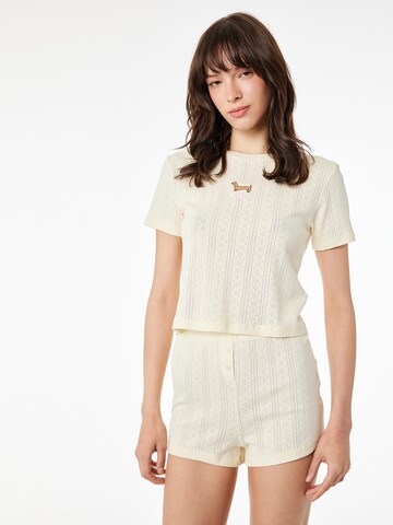 Koton Shorty in Beige: front