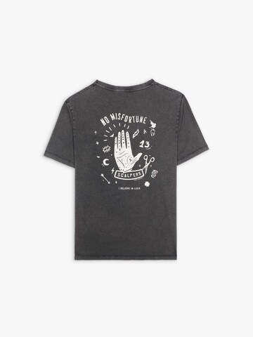 Scalpers T-Shirt in Grau