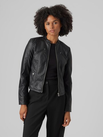 Veste mi-saison 'Giacche' VERO MODA en noir