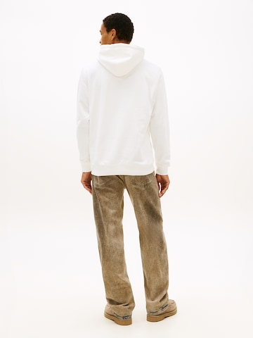 Tommy Jeans Суичър в бяло