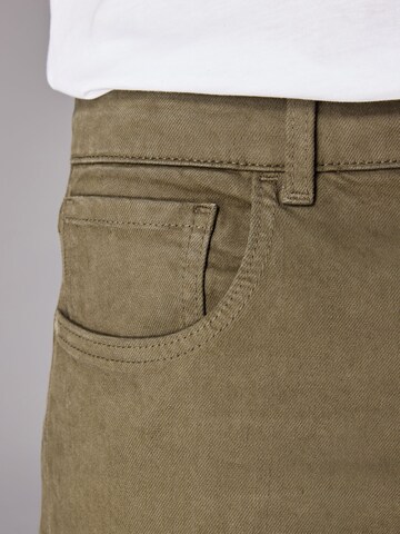 Coupe slim Jean Next en marron