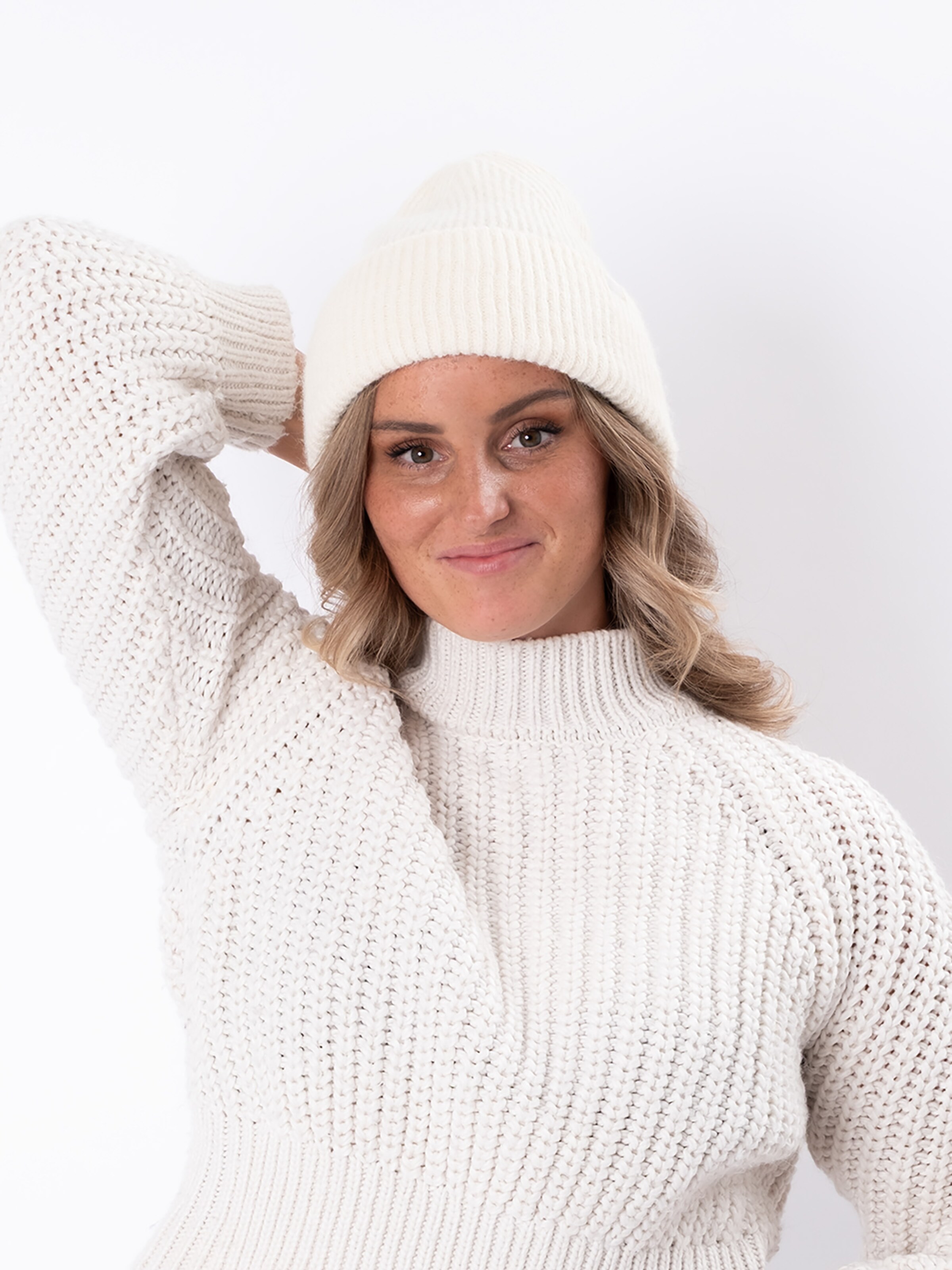 Occulto Beanie 'Emma' in Beige: front