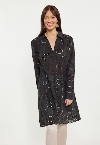 Usha Shirt Dress in Black: front