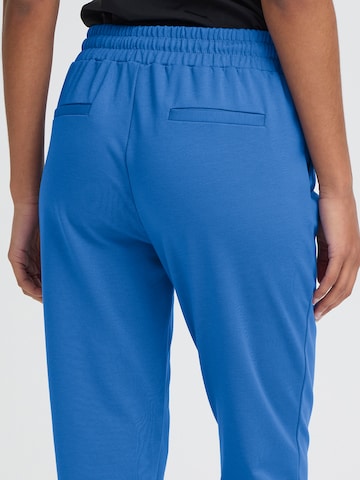 Tapered Pantaloni con pieghe 'IHKATE' di ICHI in blu