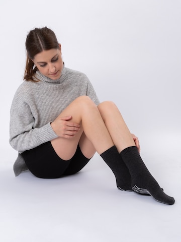 Occulto Athletic Socks 'Madeleine' in Grey