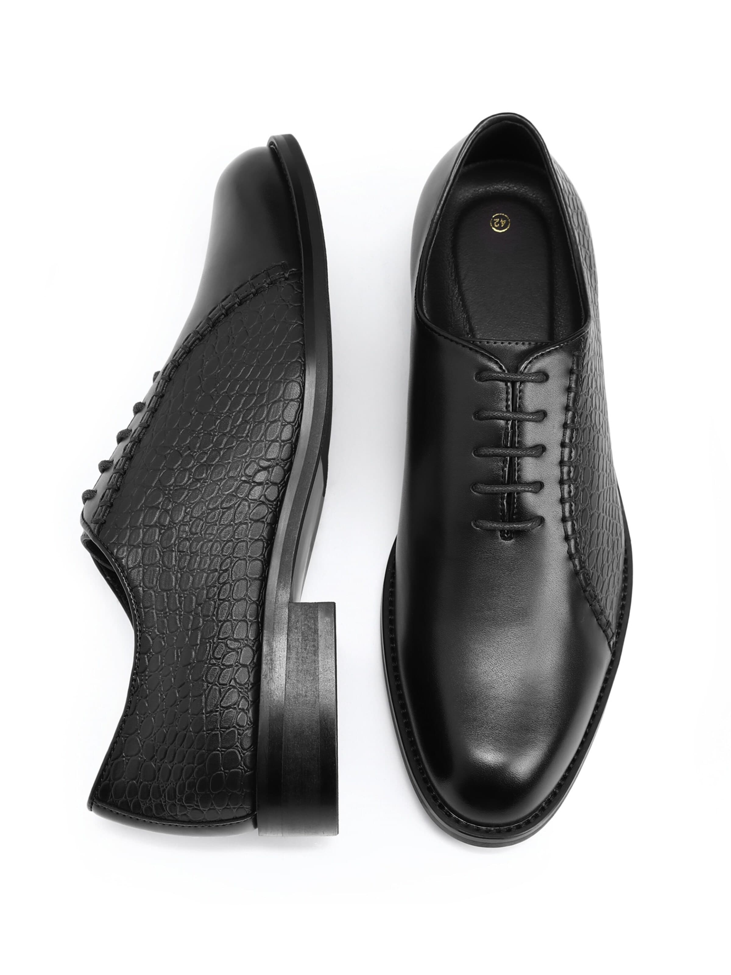 ALLTHEMEN Lace-Up Shoes 'Gleichgewicht' in Black